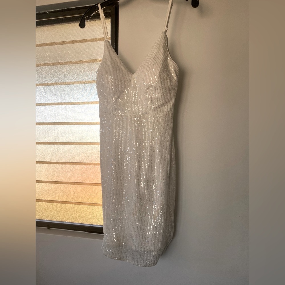 Lulu’s white sequin dress